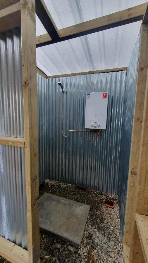 فندق Calon Y Goedwig Glamping لياندوفيري المظهر الخارجي الصورة