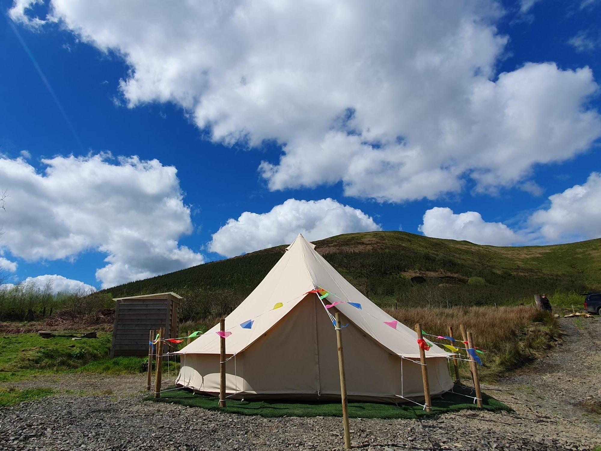 فندق Calon Y Goedwig Glamping لياندوفيري المظهر الخارجي الصورة